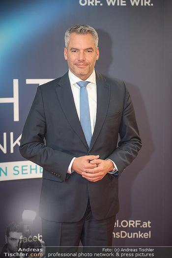 Licht ins Dunkel Gala - ORF Zentrum - Mi 24.11.2021 - Karl NEHAMMER (Portrait)255