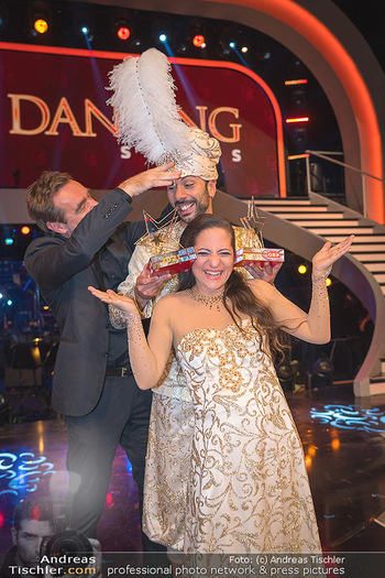 Dancing Stars 2021 Finale - ORF Zentrum - Fr 26.11.2021 - Siegerin Caroline ATHANASIADIS, Danilo CAMPISI30