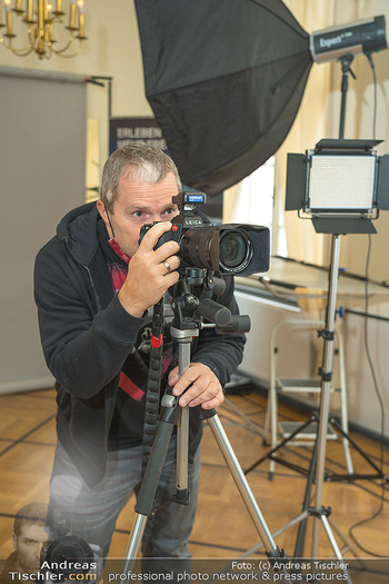 Dancer against Cancer Kalendershooting Tag 1 - Tanzschule Rueff, Wien - Mi 01.12.2021 - Manfred BAUMANN8