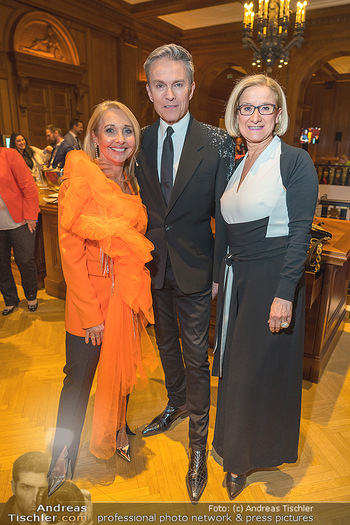 Woman of the year Gala - Park Hyatt Hotel, Wien - Di 08.03.2022 - Uschi PÖTTLER-FELLNER, Alfons HAIDER, Johanna MIKL-LEITNER80