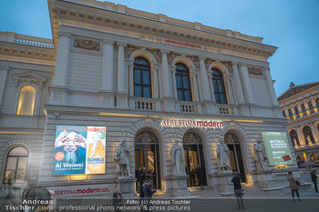 Ai weiwei Ausstellungseröffnung - Albertina modern, Wien - Di 15.03.2022 - Albertina modern von außen2