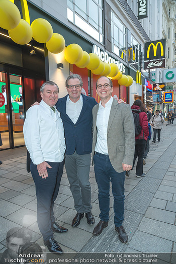 VIP Opening - McDonalds Filiale MaHü Wien - Mi 16.03.2022 - Toni MÖRWALD, Andreas SCHWERLA, Nikolaus PIZA15