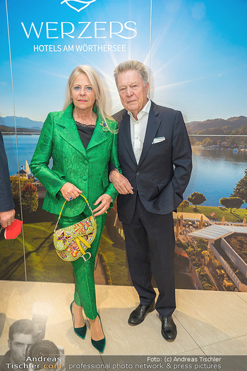 Saison Opening - Werzer´s Hotel, Pörtschach - Fr 01.04.2022 - Rudolf QUEHENBERGER mit Ehefrau Katharina104