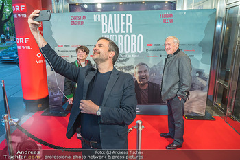 Kinopremiere ´Der Bauer und der Bobo´ - Gartenbaukino Wien - Mi 20.04.2022 - Florian KLENK (Selfie)12