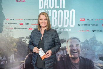 Kinopremiere ´Der Bauer und der Bobo´ - Gartenbaukino Wien - Mi 20.04.2022 - Barbara STÖCKL27