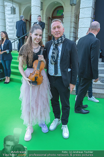 Amadeus Austrian Music Awards - Volkstheater, Wien - Fr 29.04.2022 - Nina-Sofie BERGHAMMER42