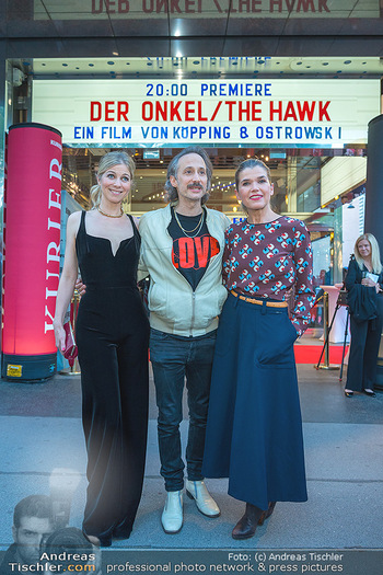 Kinopremiere ´Der Onkel - The Hawk´ - Gartenbaukino Wien - Di 03.05.2022 - Hilde DALIK, Anke ENGELKE, Michael OSTROWSKI22