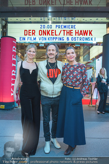 Kinopremiere ´Der Onkel - The Hawk´ - Gartenbaukino Wien - Di 03.05.2022 - Hilde DALIK, Anke ENGELKE, Michael OSTROWSKI23