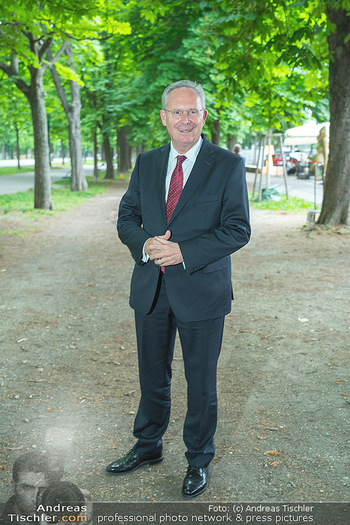 5 Jahresfeier - Die Allee - Di 24.05.2022 - Karl MAHRER (ÖVP Wien) (Portrait)38