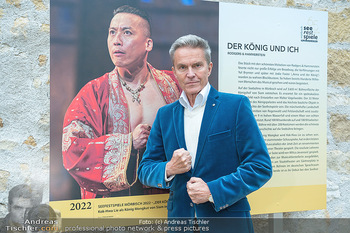 Ausstellungseröffnung ´Vom Gottkönig zum Broadway Star´ - Rust Rathausplatz, Burgenland - Mi 25.05.2022 - Alfons HAIDER11