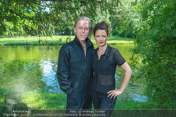 Premiere ´Der Guru´ - Schlosspark Laxenburg, NÖ - So 12.06.2022 - Christian DEIX, Pia BARESCH13