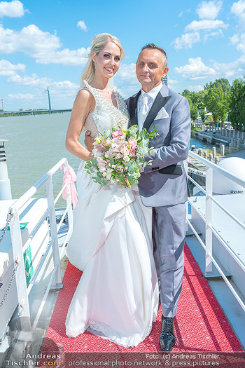 Hochzeit Heimo und Beatrice Turin - Admiral Tegetthoff, Wien - Sa 09.07.2022 - Brautpaar Beatrice (KÖRMER) und Heimo TURIN77