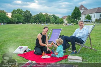 Eröffnung Festival 2022 - Schloss Grafenegg, Nö - Fr 12.08.2022 - Familie Jonas KAUFMANN, Ehefrau Christiane LUTZ, Kind Sohn Pickn1
