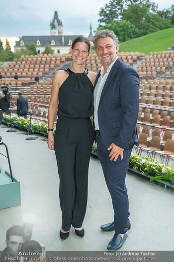Eröffnung Festival 2022 - Schloss Grafenegg, Nö - Fr 12.08.2022 - Jonas KAUFMANN mit Ehefrau Christiane LUTZ18