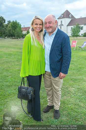 Eröffnung Festival 2022 - Schloss Grafenegg, Nö - Fr 12.08.2022 - Rudi ROUBINEK mit Ehefrau Susanne63