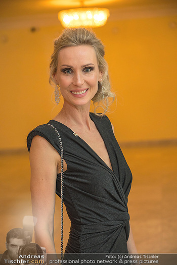 Dancer against Cancer Ball 2022 - Hofburg, Wien - Sa 03.09.2022 - Karin KLIPPL (Portrait)51