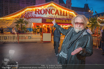 Premiere Roncalli - Zirkuszelt am Rathausplatz - Mi 14.09.2022 - Bernhard PAUL1