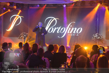 Johnny Logan Konzert - Portofino, Wien - Sa 17.09.2022 - Johnny LOGAN auf der Bühne, Bühnenfoto45