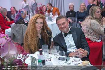 Schmuckstars Awards Gala 2022 - Ariana Event Halle - Sa 24.09.2022 - Reinhard DEIRING mit Freundin120