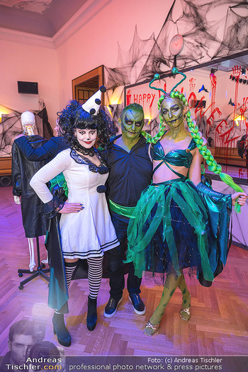 Halloween Party - Tanzschule Rueff, Wien - Mo 31.10.2022 - Evelyn RILLE, Heimo und Beatrice TURIN23
