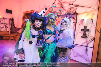 Halloween Party - Tanzschule Rueff, Wien - Mo 31.10.2022 - Evelyn RILLE, Tamara MASCARA, Beatrice TURIN29