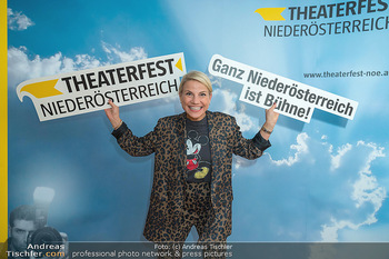 Theaterfest NÖ come-together - Weingut Heuriger Muth - Mo 21.11.2022 - Kristina SPRENGER7