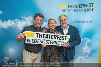 Theaterfest NÖ come-together - Weingut Heuriger Muth - Mo 21.11.2022 - Adi HIRSCHAL, Christian SPATZEK, Kristina SPRENGER77