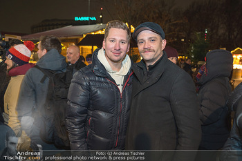 Promi Punsch für Licht ins Dunkel - Alm Advent, Wien - Mo 28.11.2022 - Clemens TRISCHLER, Andie GABAUER19