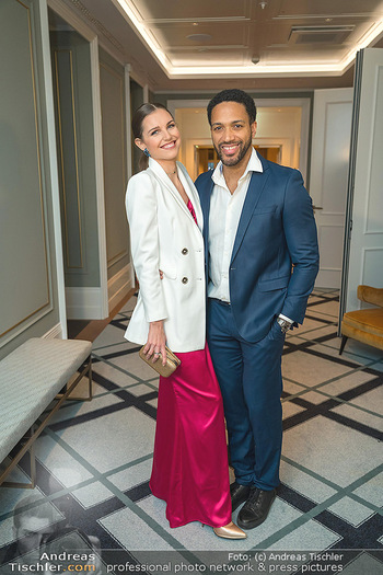 Haute Couture Award - Rosewood Hotel, Wien - Mo 16.01.2023 - Cesar SAMPSON mit Freundin Frederica KURTULIKOVA45