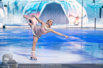 Holiday on Ice Premiere - Stadthalle, Wien - Mi 18.01.2023 - Darsteller, Eisläufer, Eiskunstläufer, Eisläuferin51