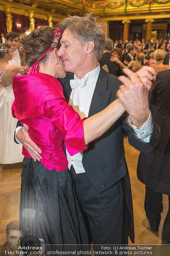 Philharmonikerball - Musikverein, Wien - Do 19.01.2023 - Tobias und Julia MORETTI beim Tanzen195
