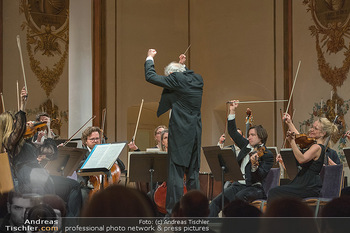 Konzert zum Jahresbeginn - Schloss Esterhazy, Eisenstadt - So 22.01.2023 - Konzert, Orchester mit Dirigent Adam FISCHER, Maestro113