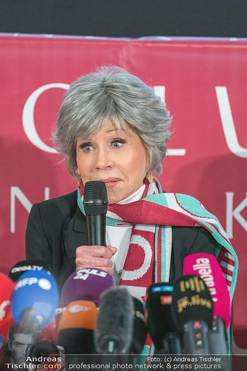 Jane Fonda PK und Autogrammstunde - Lugner City, Wien - Mi 15.02.2023 - Jane FONDA28
