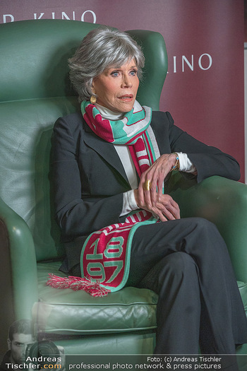 Jane Fonda PK und Autogrammstunde - Lugner City, Wien - Mi 15.02.2023 - Jane FONDA (backstage)61