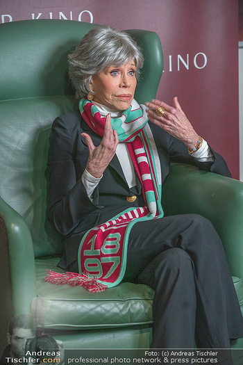 Jane Fonda PK und Autogrammstunde - Lugner City, Wien - Mi 15.02.2023 - Jane FONDA (backstage)62