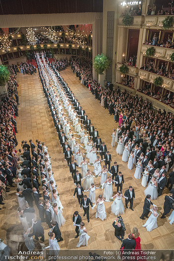 Opernball 2023 - Staatsoper, Wien - Do 16.02.2023 - Balleröffnung, Einzug Komitee138