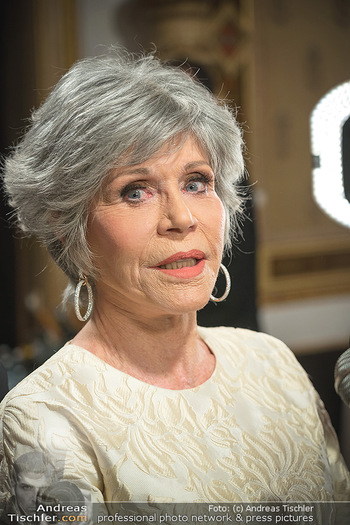 Opernball 2023 - Staatsoper, Wien - Do 16.02.2023 - Jane FONDA (Portrait)217