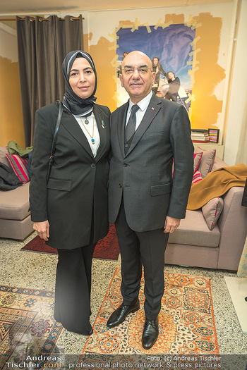 Charity Empfang - Boutique Atil Kutoglu - Mi 22.02.2023 - Türkischer Botschafter Ozan CEYHUN mit Ehefrau Azize7