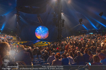 Cirque du Soleil LUZIA Premiere - Zirkuszelt in Neu Marx, Wien - Mi 12.04.2023 - Zirkuszelt von inne105