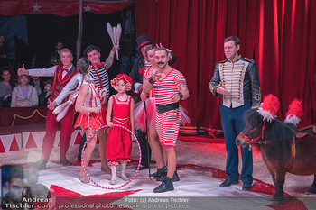 VIP Premiere - Circus im Prater, Wien - Sa 15.04.2023 - Manege, Zirkusartisten, Darsteller, Vorführung, Show48