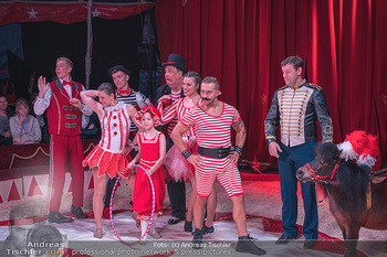 VIP Premiere - Circus im Prater, Wien - Sa 15.04.2023 - Manege, Zirkusartisten, Darsteller, Vorführung, Show49
