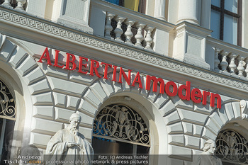 Vernissage Yoshitomo Nara - Albertina modern, Wien - Di 09.05.2023 - Albertina Modern Logo2