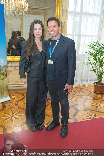 AWS Austria World Summit Klimakonferenz - Hofburg, Wien - Di 16.05.2023 - Gernot FRIEDHUBER mit Ehefrau Selma21