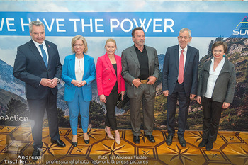 AWS Austria World Summit Klimakonferenz - Hofburg, Wien - Di 16.05.2023 - Gruppenfoto VAN DER BELLEN, NEHAMMER, SCHWARZENEGGER42