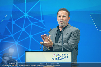 AWS Austria World Summit Klimakonferenz - Hofburg, Wien - Di 16.05.2023 - Arnold SCHWARZENEGGER92