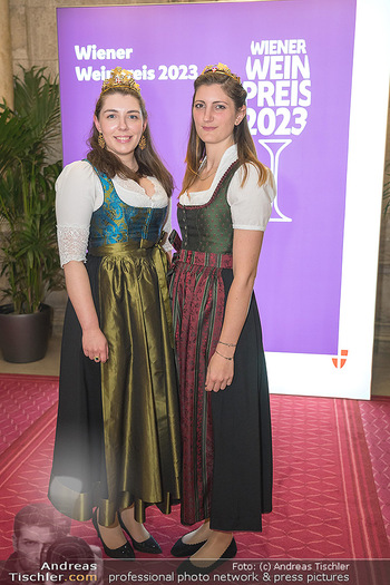 Wiener Weinpreis Gala - Rathaus, Wien - Di 16.05.2023 - Iris Maria WOLF, Elisabeth STRAUB16