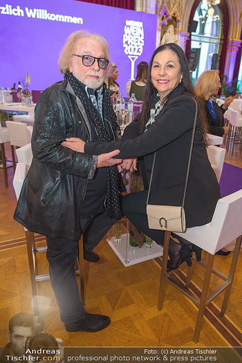 Wiener Weinpreis Gala - Rathaus, Wien - Di 16.05.2023 - Bernhard PAUL mit Ehefrau Eliana32