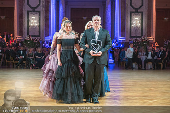 Dancer against Cancer Ball 2023 - Hofburg, Wien - Sa 03.06.2023 - Brec BASSINGER, Manfred BAUMANN142