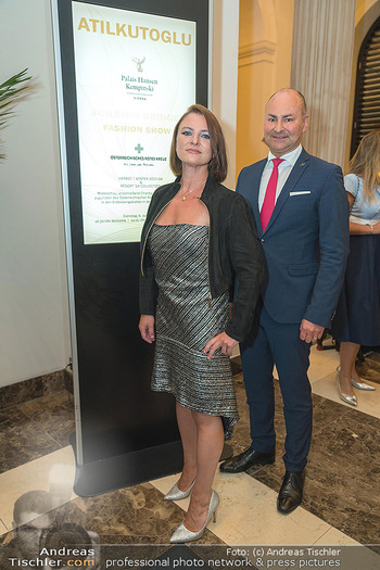 Atil Kutoglu Charity Fashion Show - Palais Hansen-Kempinski, Wien - Di 06.06.2023 - Katharina NEHAMMER, Florian WILLE13