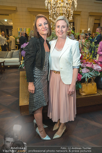 Atil Kutoglu Charity Fashion Show - Palais Hansen-Kempinski, Wien - Di 06.06.2023 - Katharina NEHAMMER, Susanne RAAB54